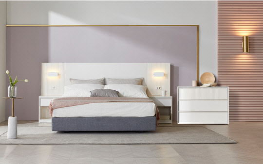 KCC글라스 인테리어 브랜드 홈씨씨의 침실 인테리어 패키지 중 유닉 호텔형 침대 시리즈. <KCC글라스 제공>